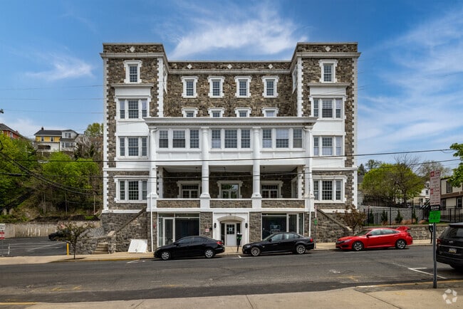 Building Photo - 75 S Main St