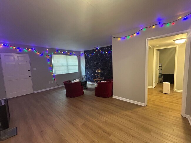 Foto del edificio - Beautiful 2/1 NW Gainesville with large yard