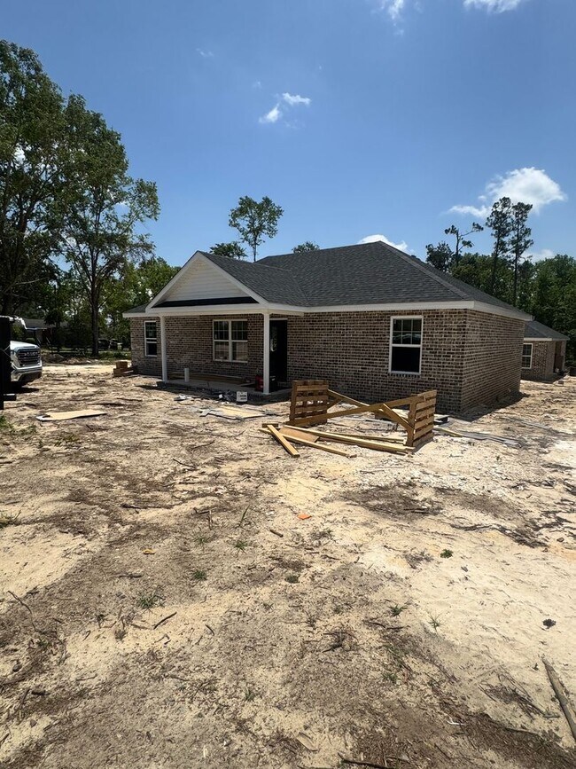 Foto del edificio - New Construction Brick Homes - Coming Soon
