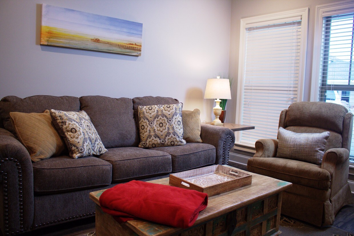 The Ihles Townhomes Apartments Lake Charles, LA