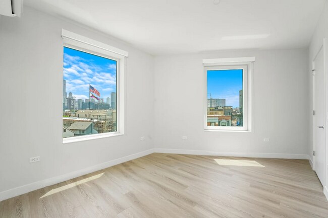 Foto del edificio - 630 N May St
