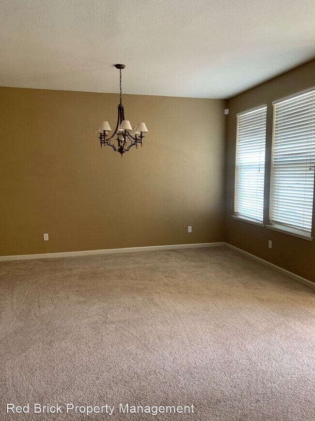 Building Photo - 3 br, 2 bath House - 122 Arrow Wood Dr.