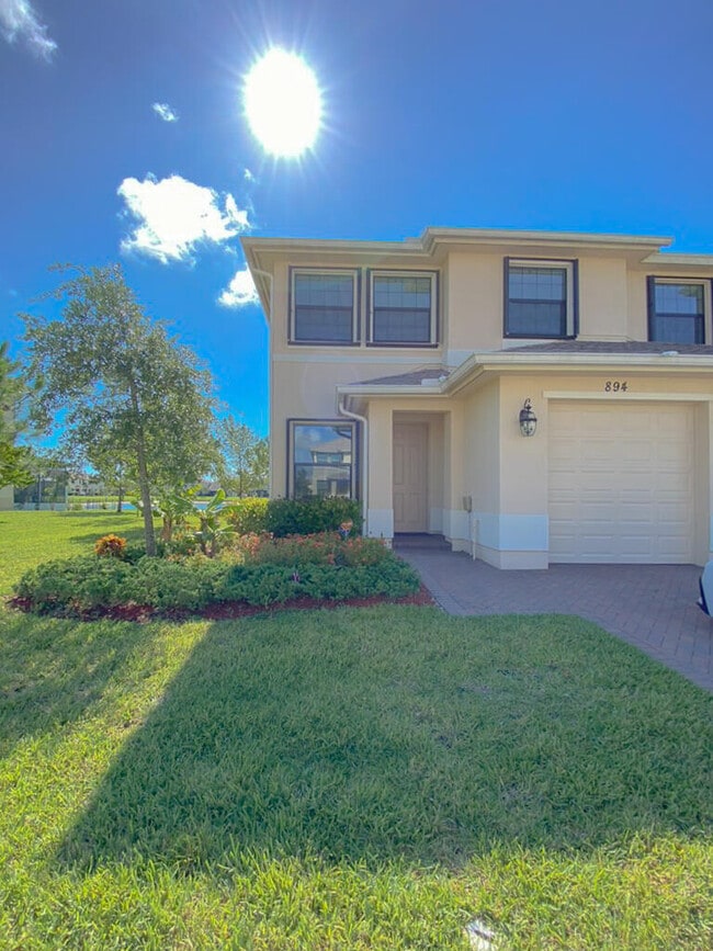 Building Photo - 894 S Verona Trace Dr