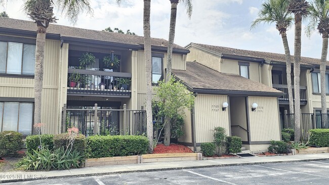 Building Photo - 7767 Las Palmas Way