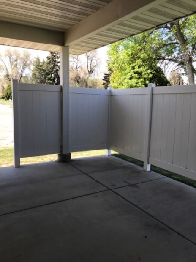 Foto del edificio - 321 Aspenwood Dr