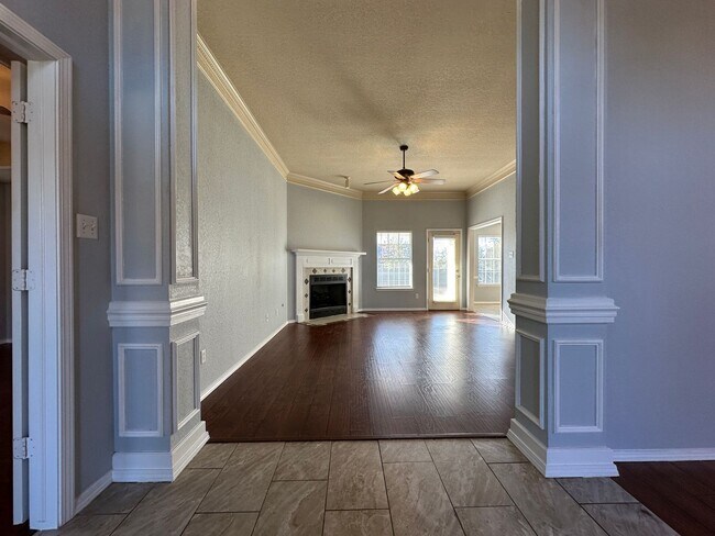 Foto del edificio - Gorgeous Brick Home for Rent! - 3 Bedroom, 2 Bath, 2 Car garage - 1,797 sf