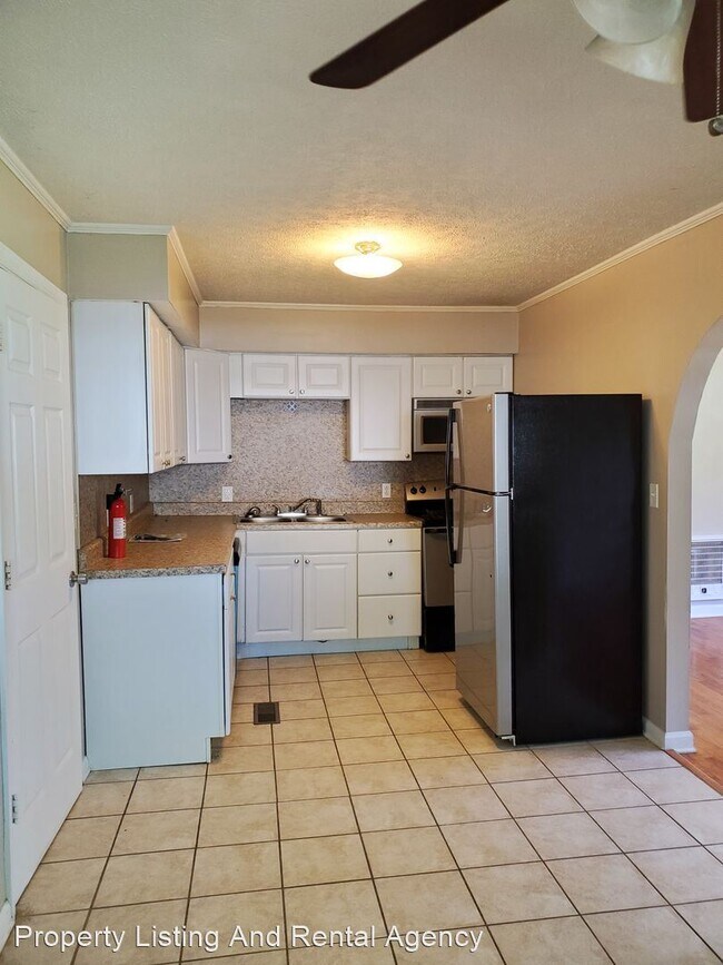 Building Photo - 3 br, 1.5 bath House - 1446 Piedmont Road