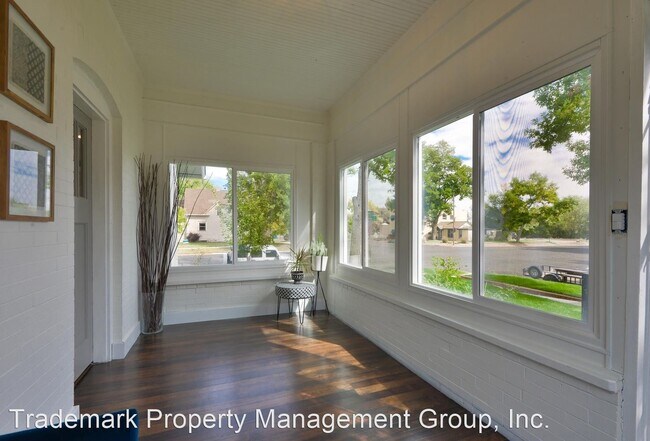 Building Photo - 3 br, 3 bath House - 303 Smith Street