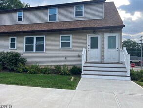 Building Photo - 14 US-206