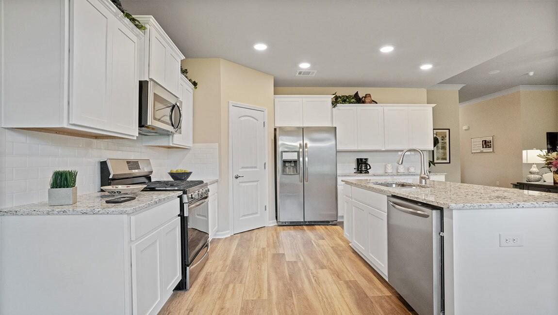 Building Photo - 2195 Ridgefield Ave