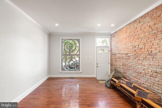 Building Photo - 3241 Fait Ave