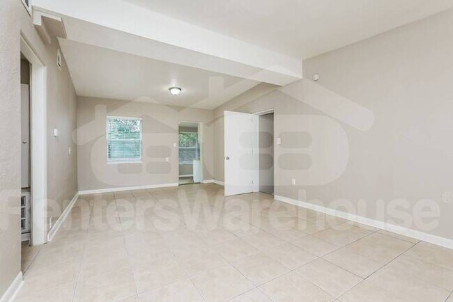 Foto del edificio - Property for Rent