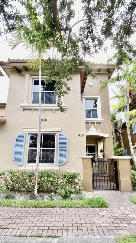 Foto principal - 2939 Hope Valley St