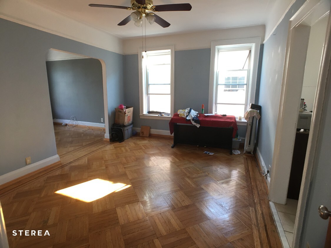 21 Van Brunt Rd Unit 2F, Far Rockaway, NY 11693 Condo for Rent in Far