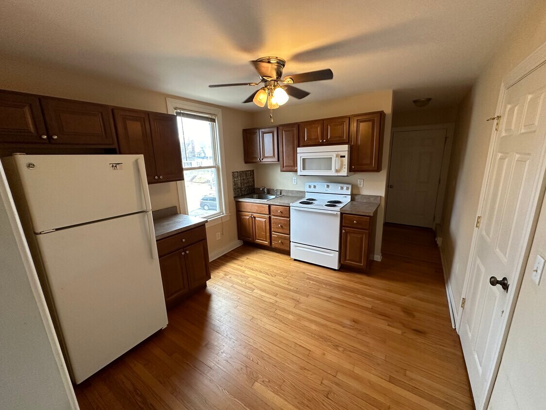 211 N Ballston Ave Unit 3, Scotia, NY 12302 Apartments in Scotia, NY