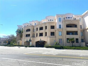 Building Photo - 1301 Cabrillo Ave