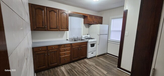 Foto del edificio - 3 Bed 1 Bath Home for Rent