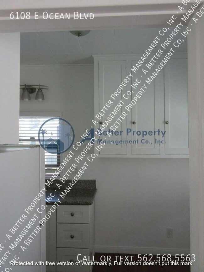 Building Photo - 6108 E Ocean Blvd