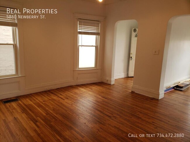 Foto del edificio - 5860 Newberry St