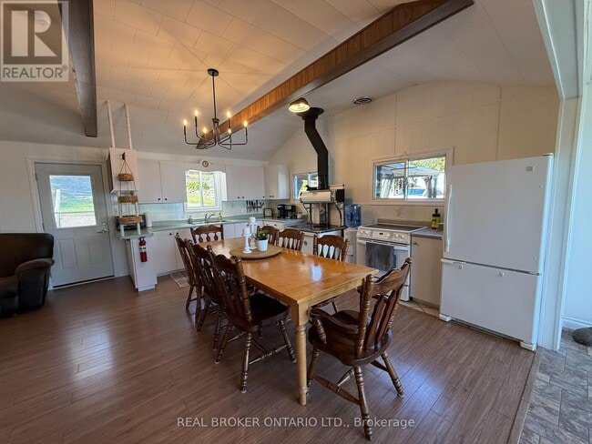 Building Photo - 168 Northshore Rd