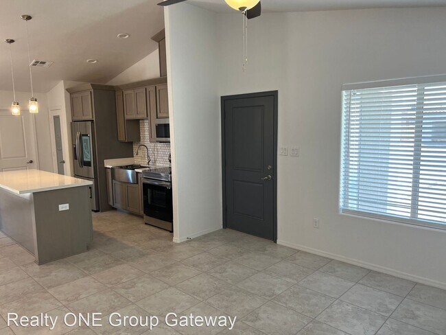 Building Photo - 3 br, 2 bath House - 4832 E Udall Lane