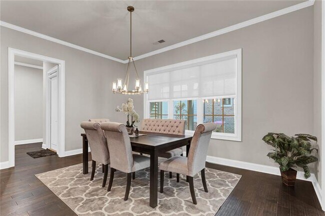 Foto del edificio - 6360 Halcyon Garden Dr