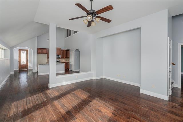 Building Photo - 1721 Sandalwood Ln