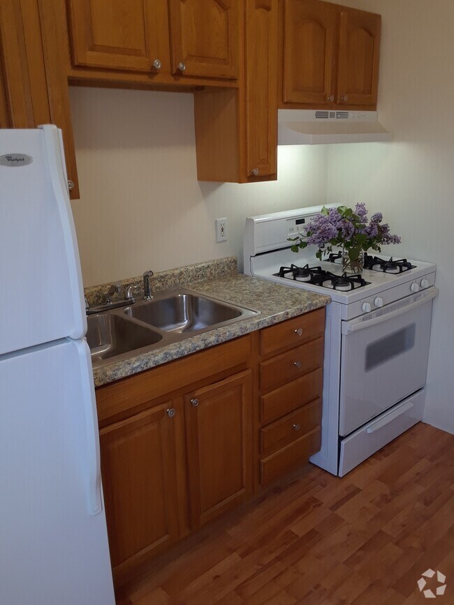 Condos for Rent in Somerset MA 10 Rentals