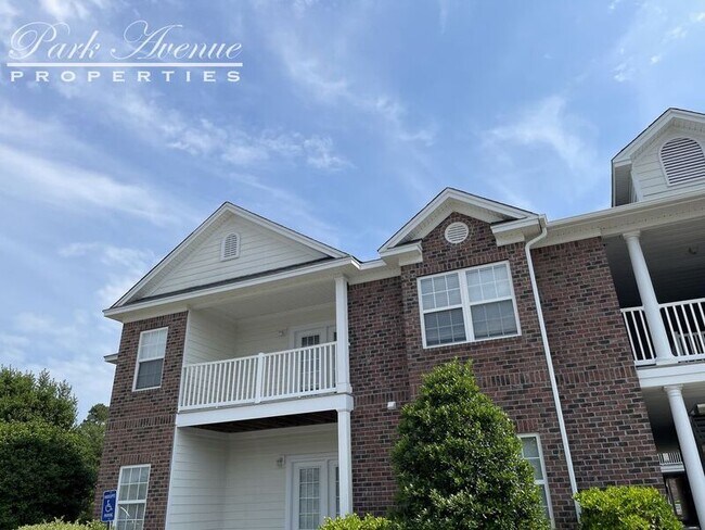 Building Photo - 2029 Silvercrest Dr