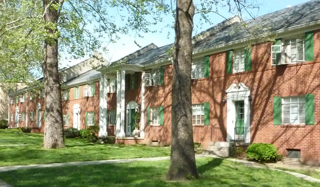 Exterior on Campbell Street - Rockhill Terrace Apartments