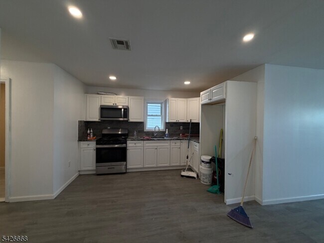 Foto del edificio - 171 N 4th St