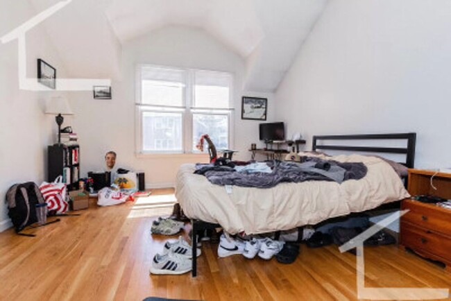 Foto del edificio - EXTREMELY NICE 6 BED 3BATH IN ALLSTON