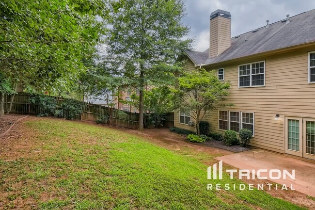 Building Photo - 18 Rockridge Dr