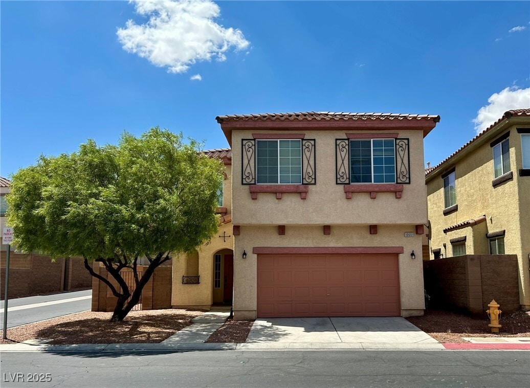 Foto principal - 10601 Lessona St