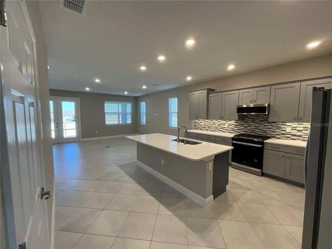 Building Photo - 7727 SW 57th Pl