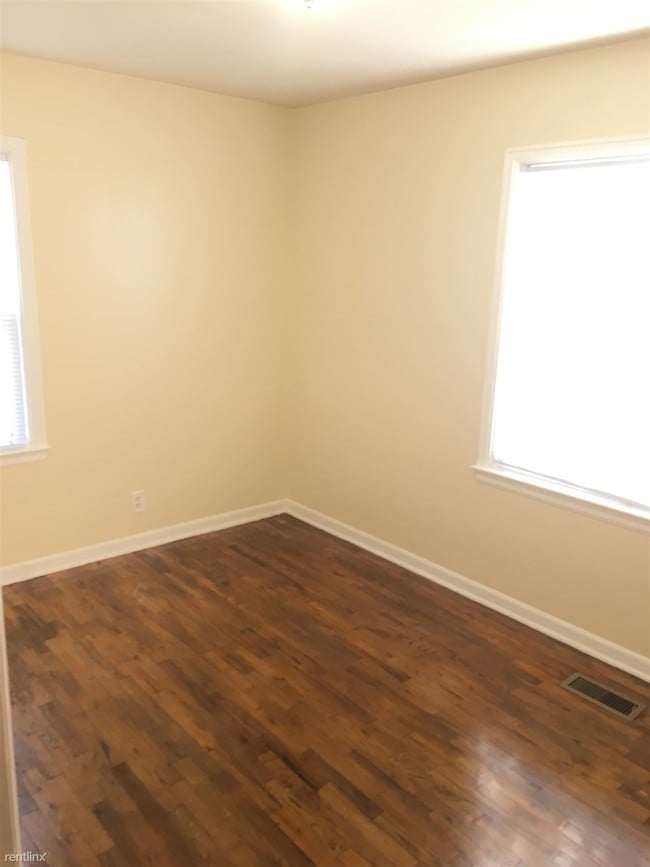Building Photo - 2 br, 1 bath House - 960 Johnson Ave