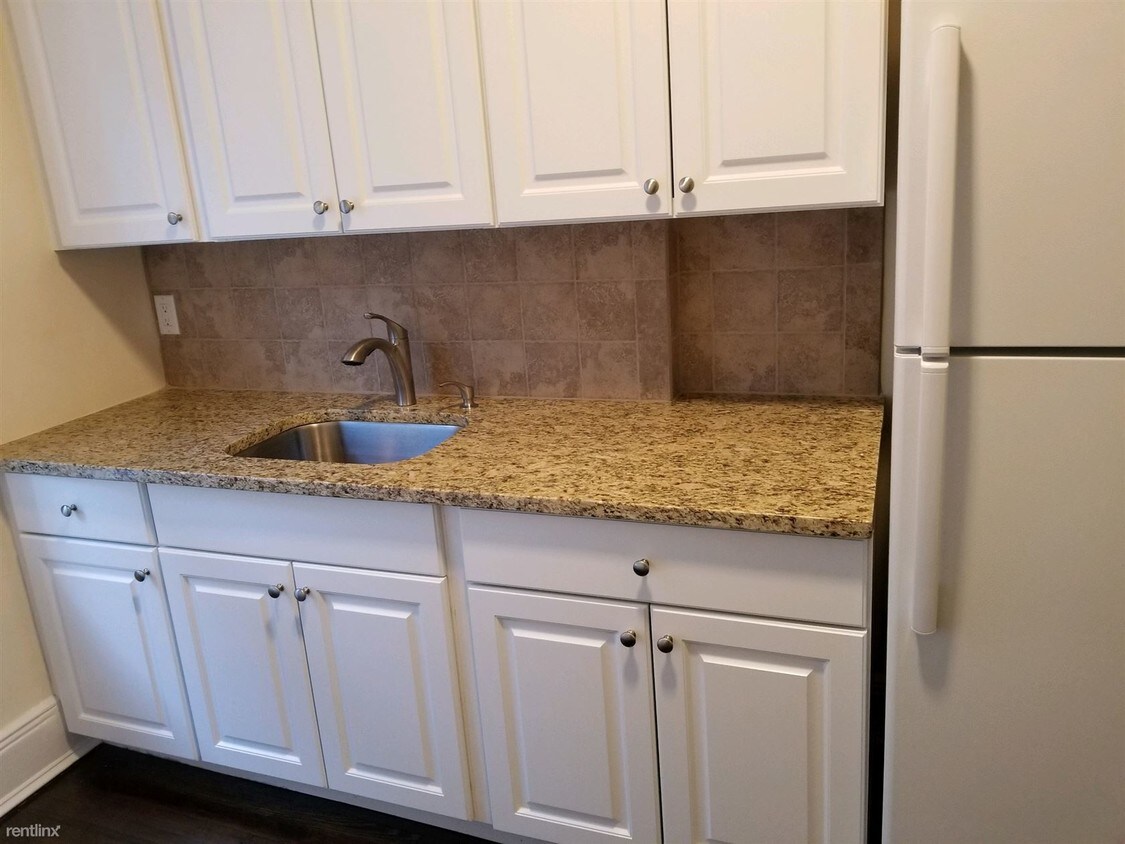 Foto principal - 21-61 Steinway St