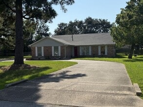 Building Photo - 30707 Martens Rd