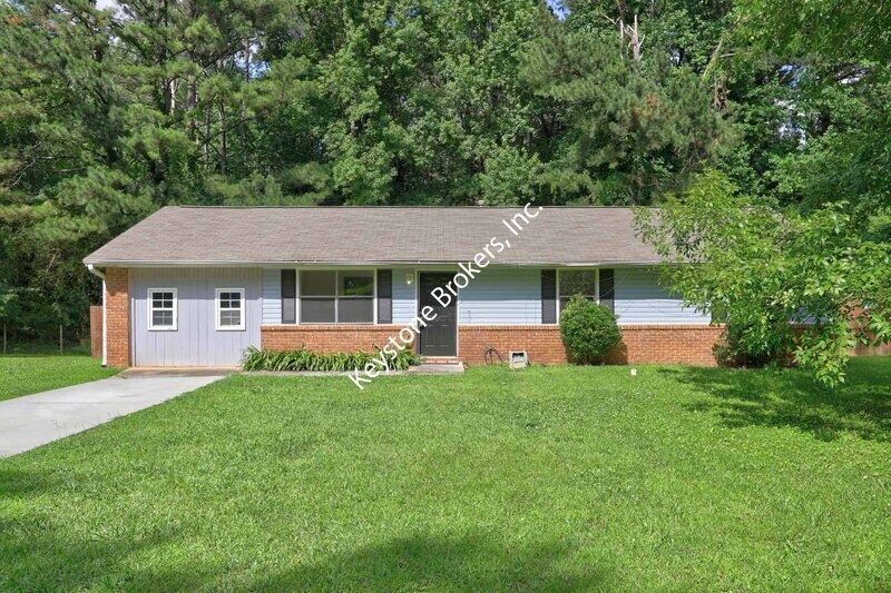 Primary Photo - 198 Meadowlark Ln