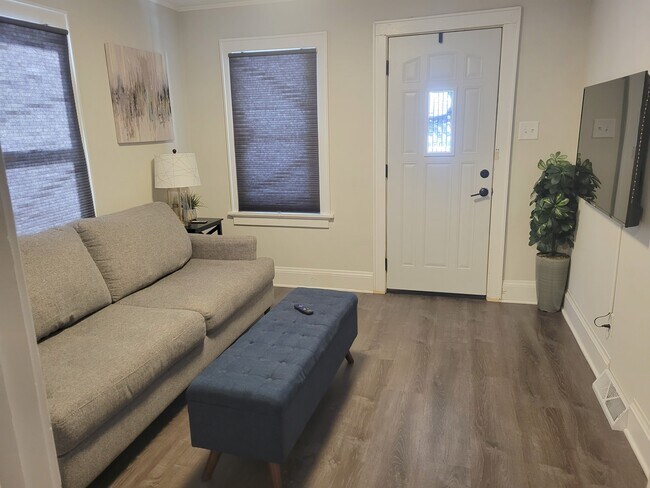 Foto del edificio - 156 N 75th St