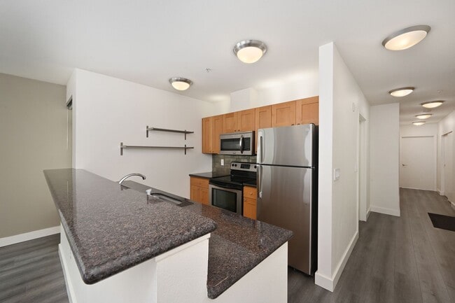 Building Photo - Contemporary 2 Bedroom/2 Bath Condominium ...