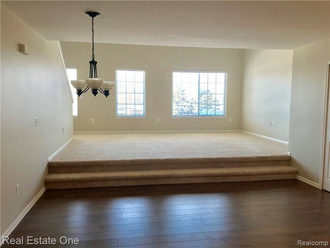 Foto del edificio - 1432 Crimson Way