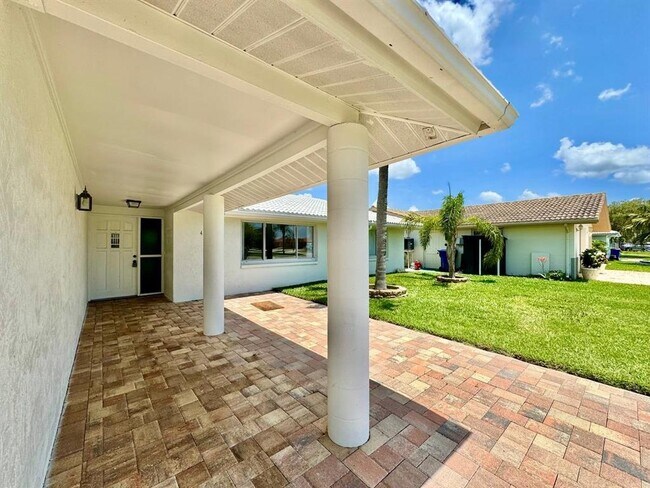 Foto del edificio - 4037 Topsail Trail