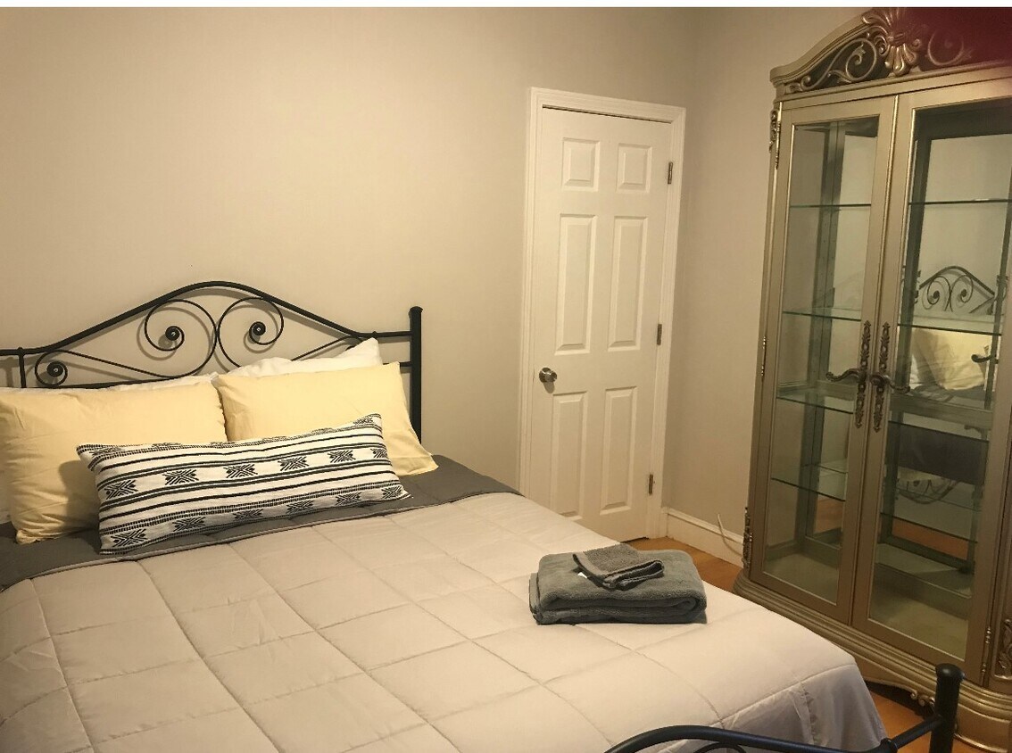 Foto principal - 86 Home Ave
