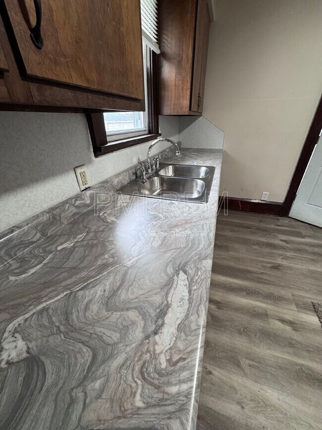 Foto del edificio - 1023 Harrison Ave SW