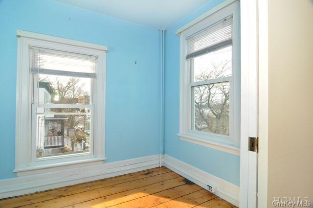 Building Photo - 15 S Buckhout St