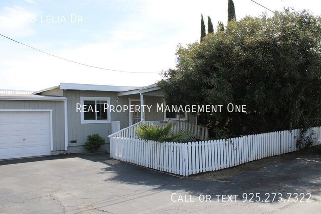 Foto del edificio - Well Maintained 3 Bed, 2 Bath Home in Sher...