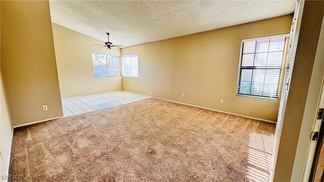 Foto del edificio - 2525 Wolverton Ave