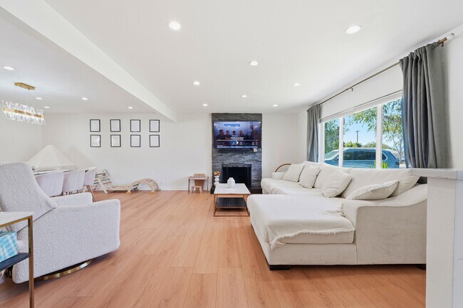 Foto del edificio - 4563 Hempstead St