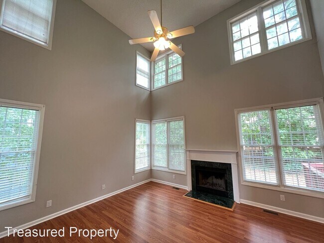 Building Photo - 4 br, 2.5 bath House - 120 Swan Quarter Dr